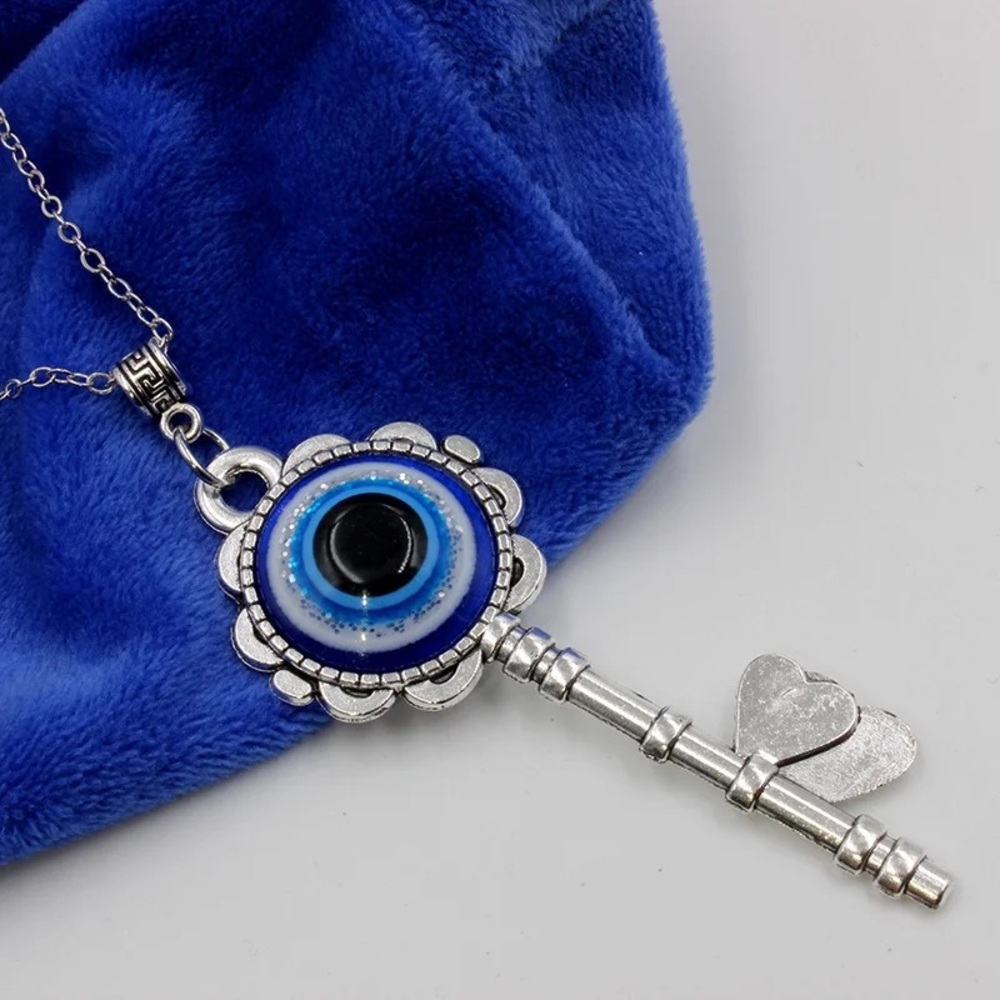 Evil Eye Key Pendant Necklace NEW